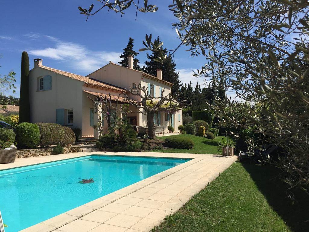Le Mas Des Lauriers Bed and Breakfast Paradou Exterior foto