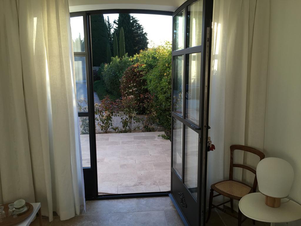 Le Mas Des Lauriers Bed and Breakfast Paradou Exterior foto